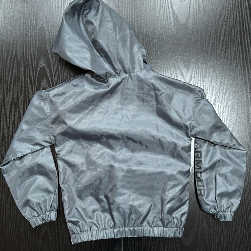 Boys Under Armour Jacket - Picture 6 of 6